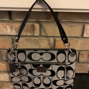 Coach Poppy CrossBody with Signature Canvas